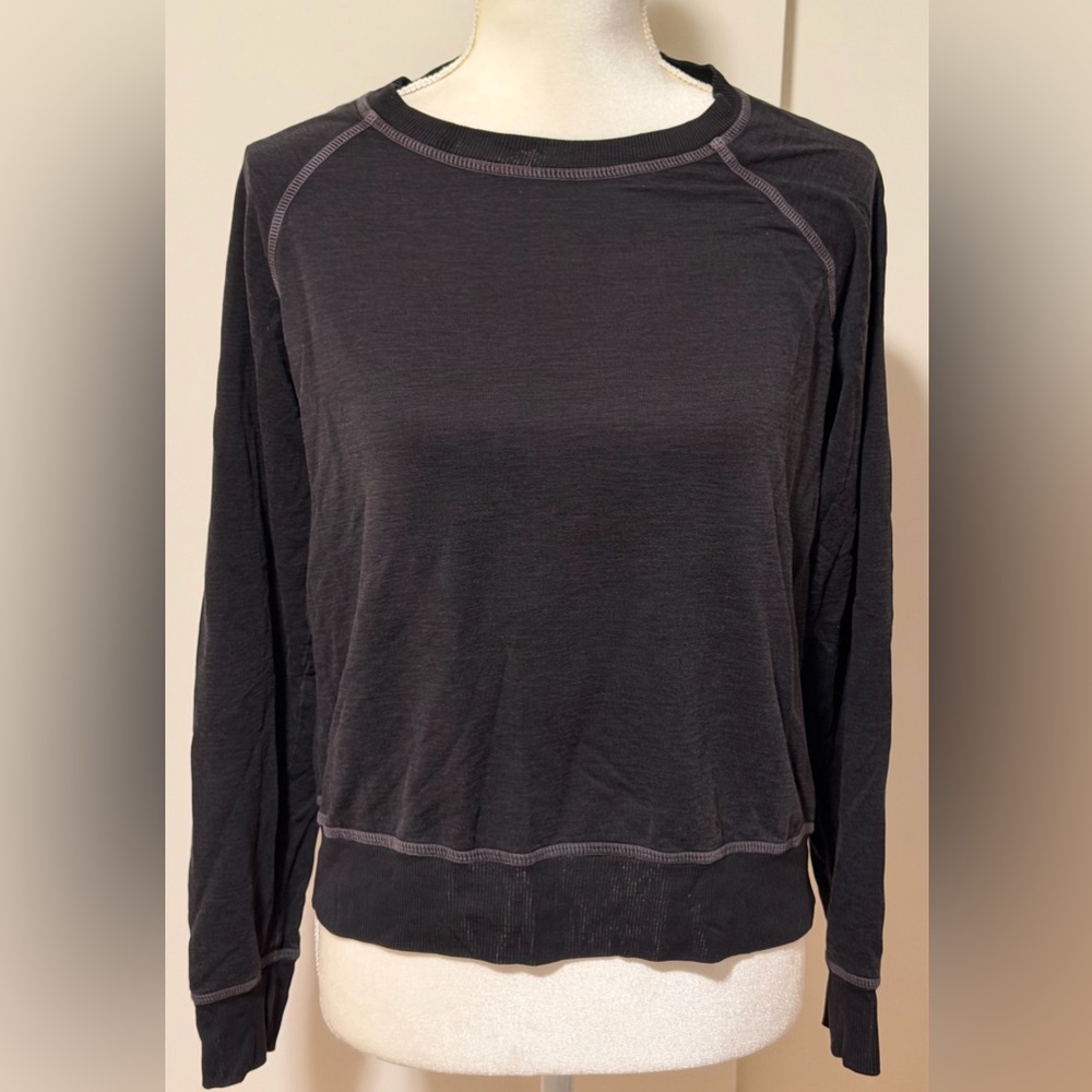 Back Beat Rags Top Charcoal Crew Neck Pullover Distressed Size Medium